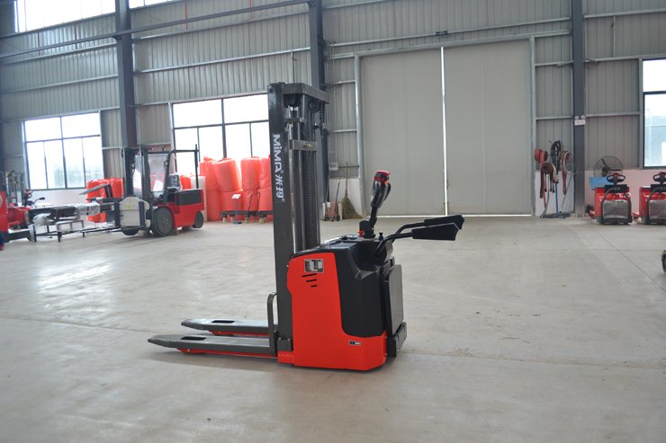 湖南榮洲機(jī)械設(shè)備有限公司,移動式升降平臺價格,湖南升降貨梯,塑料托盤批發(fā),固定式升降平臺,曲臂式升降平臺,汽車尾板,全電動叉車 湖南榮洲機(jī)械設(shè)備有限公司,移動式升降平臺價格,湖南升降貨梯,塑料托盤批發(fā),固定式升降平臺,曲臂式升降平臺,汽車尾板,全電動叉車