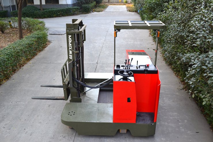 湖南榮洲機械設(shè)備有限公司,移動式升降平臺價格,湖南升降貨梯,塑料托盤批發(fā),固定式升降平臺,曲臂式升降平臺,汽車尾板,全電動叉車 湖南榮洲機械設(shè)備有限公司,移動式升降平臺價格,湖南升降貨梯,塑料托盤批發(fā),固定式升降平臺,曲臂式升降平臺,汽車尾板,全電動叉車