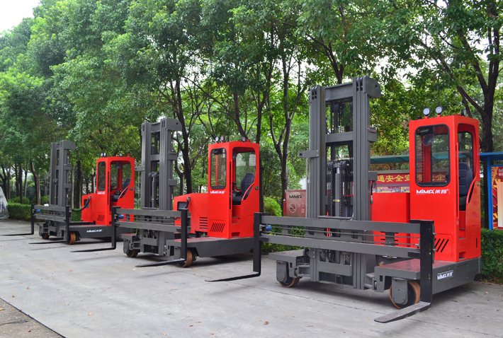 湖南榮洲機(jī)械設(shè)備有限公司,移動式升降平臺價格,湖南升降貨梯,塑料托盤批發(fā),固定式升降平臺,曲臂式升降平臺,汽車尾板,全電動叉車 湖南榮洲機(jī)械設(shè)備有限公司,移動式升降平臺價格,湖南升降貨梯,塑料托盤批發(fā),固定式升降平臺,曲臂式升降平臺,汽車尾板,全電動叉車