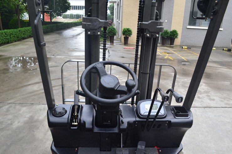 湖南榮洲機械設備有限公司,移動式升降平臺價格,湖南升降貨梯,塑料托盤批發(fā),固定式升降平臺,曲臂式升降平臺,汽車尾板,全電動叉車 湖南榮洲機械設備有限公司,移動式升降平臺價格,湖南升降貨梯,塑料托盤批發(fā),固定式升降平臺,曲臂式升降平臺,汽車尾板,全電動叉車