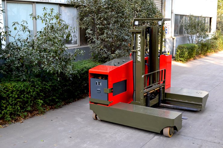 湖南榮洲機械設(shè)備有限公司,移動式升降平臺價格,湖南升降貨梯,塑料托盤批發(fā),固定式升降平臺,曲臂式升降平臺,汽車尾板,全電動叉車 湖南榮洲機械設(shè)備有限公司,移動式升降平臺價格,湖南升降貨梯,塑料托盤批發(fā),固定式升降平臺,曲臂式升降平臺,汽車尾板,全電動叉車